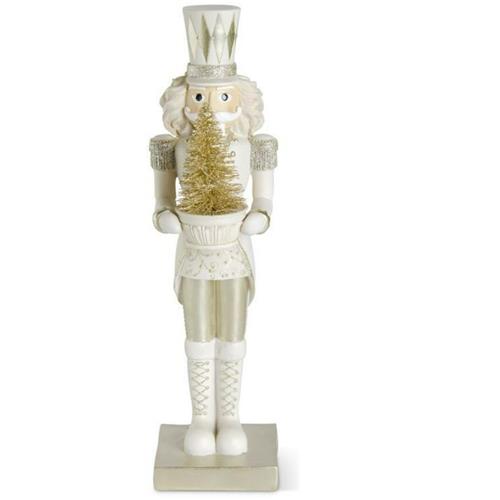 Nutcracker w/ Gold Tree